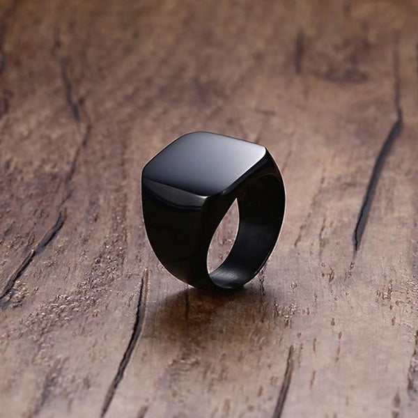 Rizzo Gold Ring